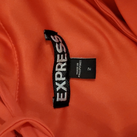 Women's Express Romper W/Strappy Open Back - Picture 4 of 4